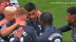 脳しんとう状態で… 選手同士の交錯で頭をぶつけた直後、高速クロスに合わせて“ヘディングゴール”を決めたロメロが「普通交代」扱いに