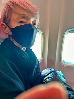 研ナオコの夫、機内で慌てたCAに耳元で言われたこと「『撮って！』と言ったのは自分です すみませんでした」