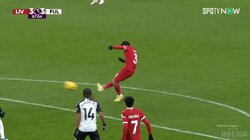 遠藤航、プレミアリーグ初ゴールで深夜の『X』トレンド入り！「これは最高！」スタジアムを騒然とさせた美しい弾道のミドルシュートが決まった瞬間