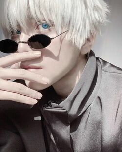 「呪術廻戦」五条悟に激似！人気コスプレイヤー・ウィルのドアップ写真に「本物だあぁあああ」とファン大興奮