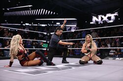 「誤審では？」何が起こった？ 美女レスラー対決で起きた“まさかの王座移動”に会場沈黙…ファンも動揺隠せず「嘘だろ」