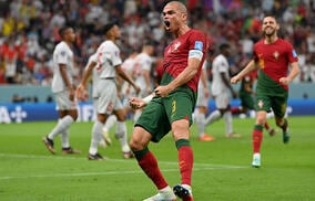 39歳ぺぺ、W杯決勝Tの最年長ゴール記録を更新！「我々は称賛に値する」