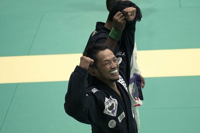 青木真也が語る、宇野薫が格闘技選手の域を超えた人気を集める理由 2枚目