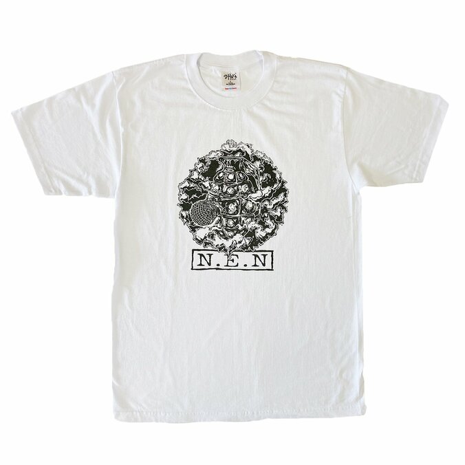 D.D.SとMULBEから成る問答無用のラップデュオN.E.Nによる1st Full Albumより、14年発売のLP未収録曲にBONUS TRACKを追加したLPが7月17日(土)リリース決定。同日には渋谷Manhattan recordsにてリリース記念イベントも開催！ 3枚目