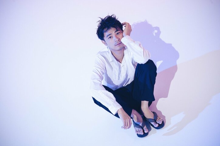 成田凌、約100人の中から選ばれ周防正行監督と初タッグ “想像を超えた”声の芝居　映画『カツベン！』インタビュー