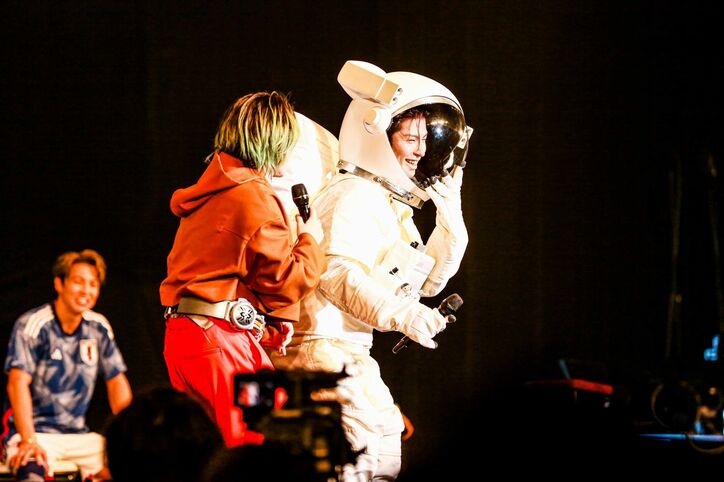 川村壱馬の完成度高すぎるNARUTOコスプレに「イケメン過ぎる」の声!THE RAMPAGEプレゼンツYOASOBI『怪物』ダンスも!【ファンミーティング】