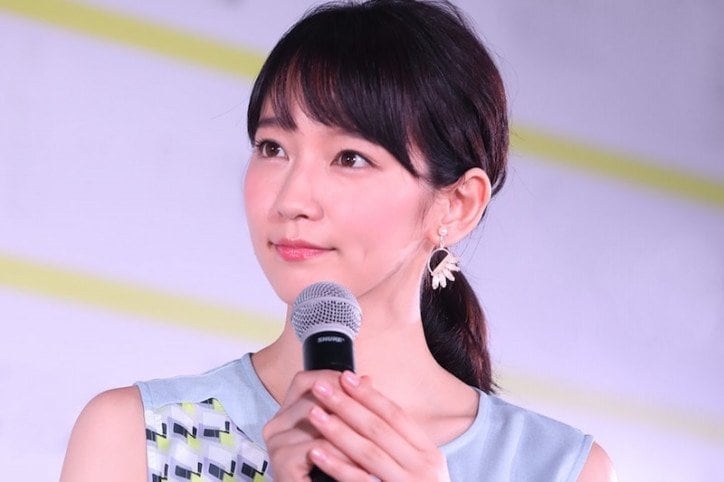 「妖精みたい」吉岡里帆、透明感溢れる幻想的なショットにファン釘付け