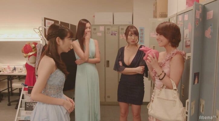 柳ゆり菜、キャバ嬢役に挑戦！「負けたら脱ぐ」ガチンコゲーム登場