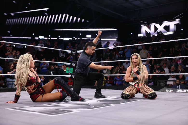 「誤審では？」何が起こった？ 美女レスラー対決で起きた“まさかの王座移動”に会場沈黙…ファンも動揺隠せず「嘘だろ」