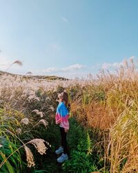 Dream Amiの大自然の中で過ごすプライベートショットにファンから「めちゃくちゃ良い景色」の声