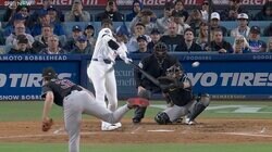 イチロー打法炸裂！大谷翔平の“技ありツーベース”にロバーツ監督も思わず…　「さすが首位打者」「軽打で長打」圧巻打撃の瞬間