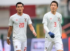 「整列前からポジション争いは始まってる」槙野智章＆昌子源が表彰式での“仁義なき戦い”を明かす！「みんなキャプテンの横にいたい」