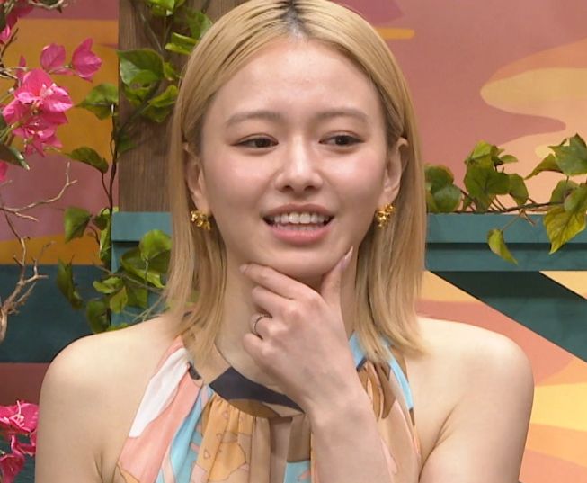 【写真・画像】山本舞香「1番エロかった」画面に釘付け！美人タレントとイケメン俳優の水着ジャグジーデートがヤバすぎる　1枚目