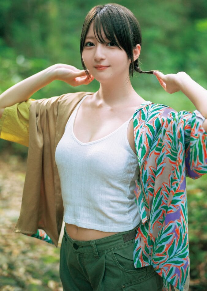 巻頭グラビア：こばしり。