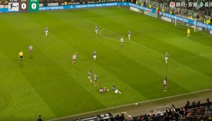 「プロレスラーかよ！」“危険な男” 安藤智哉、目を疑う“衝撃の光景”「ゴツいな」「デンジャー！」相手ごと刈り取る“パワフルスライディング”炸裂 5枚目