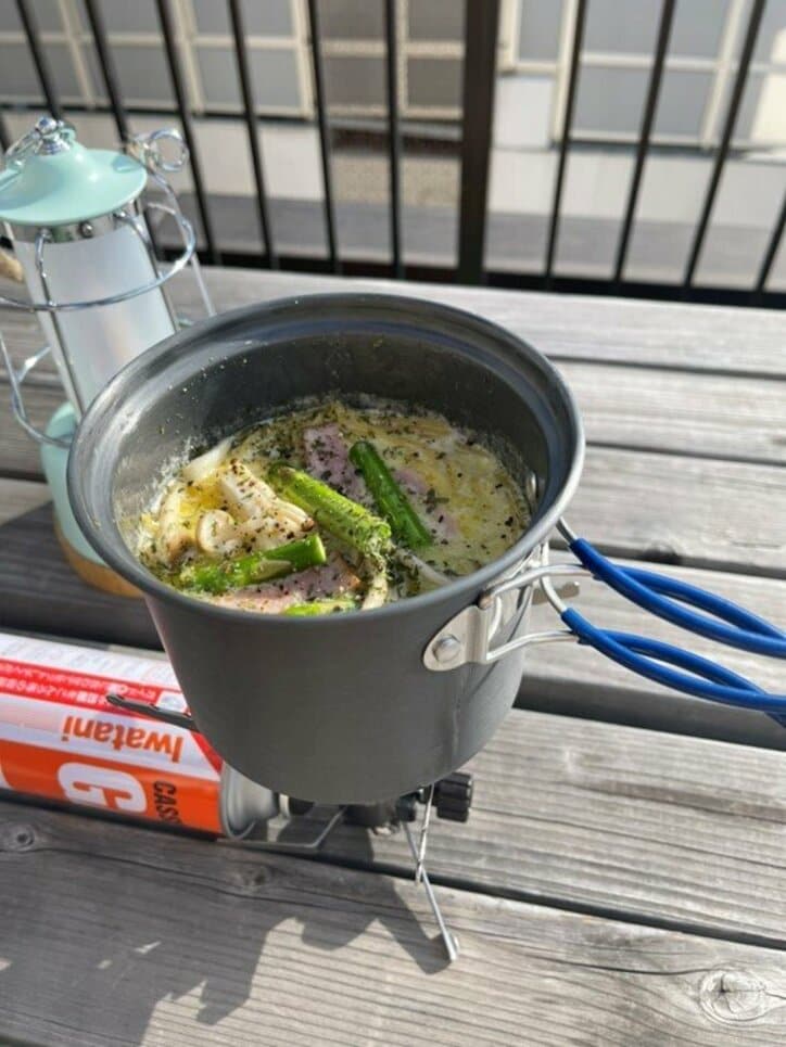 ABEMAのアニメ局スタッフが「ゆるキャン△」キャンプご飯に挑戦してみた「春に食べてもおいしい!」/スープパスタ編