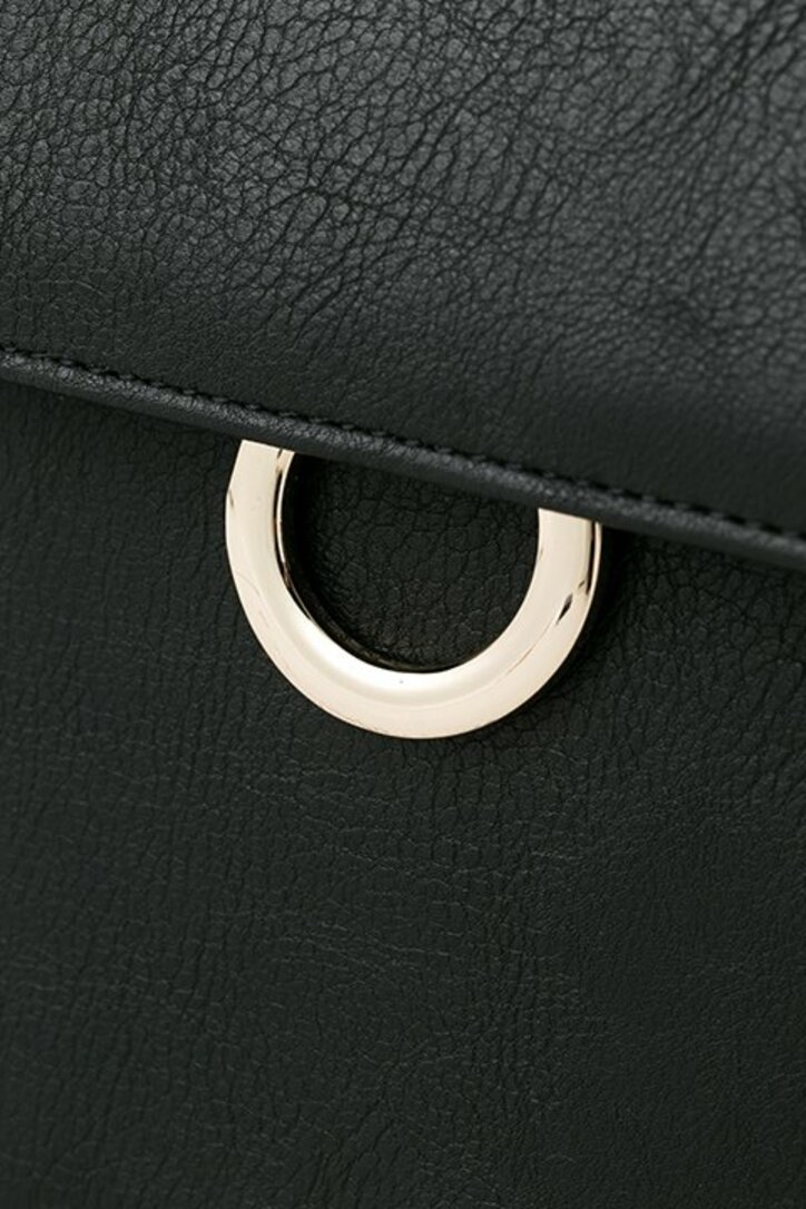 アニメ『血界戦線 & BEYOND』レオナルドとクラウスが手元に! 佐藤さきコラボのショルダーバッグとポーチが発売