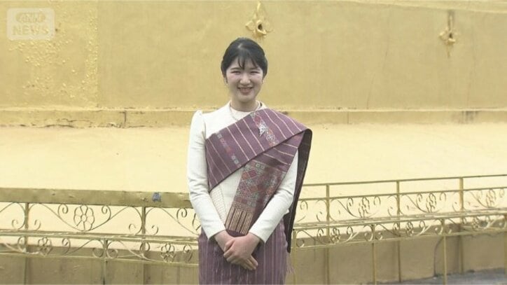 【写真まとめ】民族衣装をまとって　笑顔にあふれた愛子さまのラオス訪問の様子をたっぷりと　端正なペールブルーで出発　乾杯は華やかなピンクで　そのファッションにも注目【初の外国公式訪問】