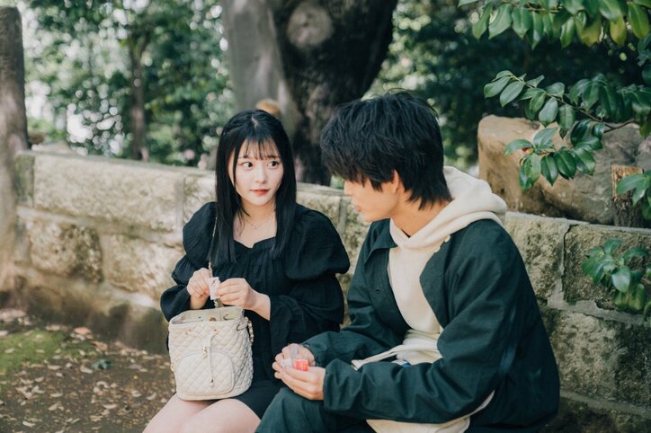 恋する女の子の顔してる！元アイドルの齊藤なぎさ、若手俳優と急接近「会ってない時も会いたいなって…」『花束オオカミ』第11話
