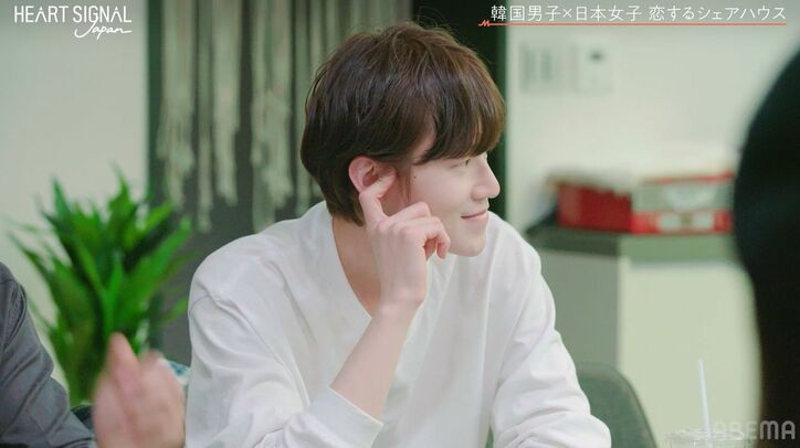 温厚な22歳イケメンモデルが嫉妬爆発！ライバル男子とのイチャプリクラにブチキレ寸前「なんで俺に見せるの？」『HEART SIGNAL JAPAN』第7話