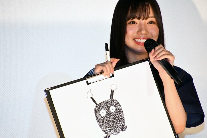 小坂菜緒、近頃の目覚めの2曲は『はだサマ』と『セカアイ』…アンバサダー就任イベントで”おひさま”たちと交流