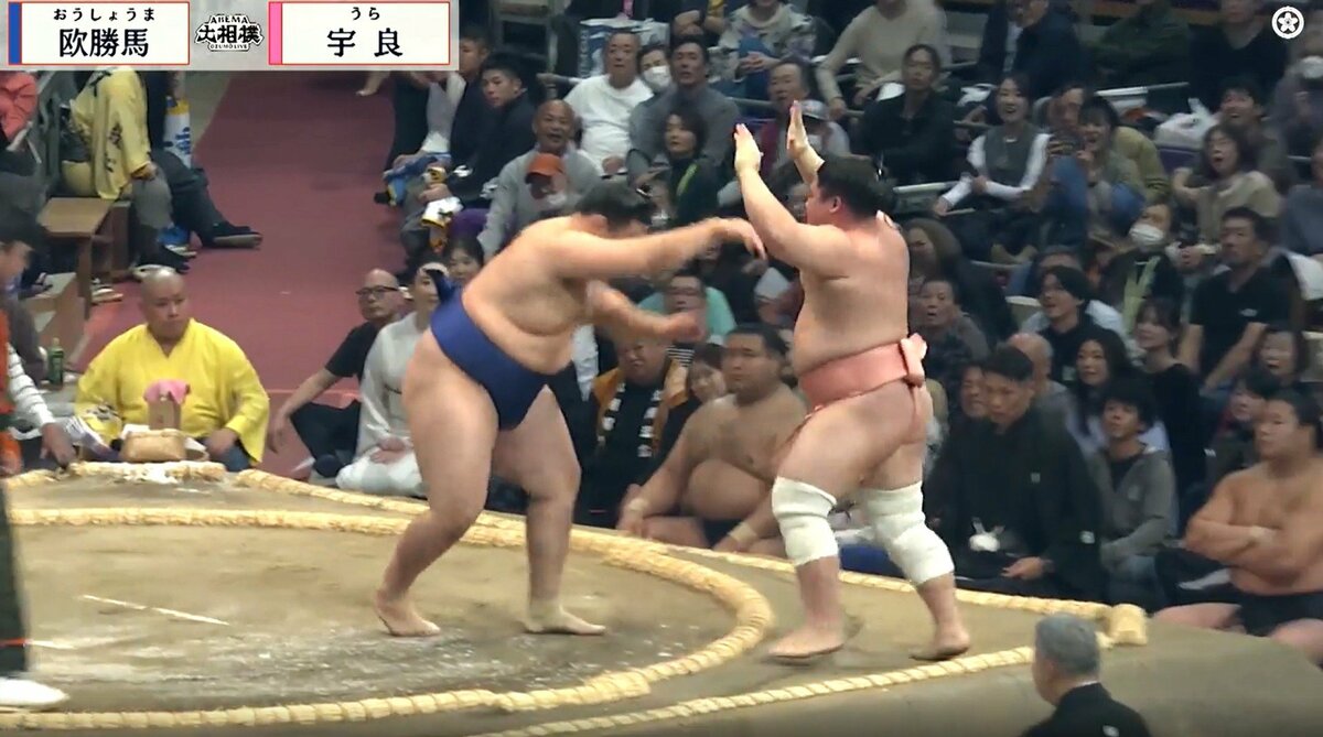 さがり投げるなw」宇良、衝撃の奇策 土俵を割る際の“謎”ポーズにも