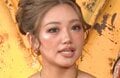 「リビングにお小遣い100万円常備」“規格外のお金持ち”23歳ギャルモデル、衝撃のお小遣い事情を告白「小学校の時も1万円で駄菓子を買っていた」