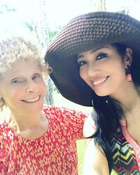 AHN MIKA『ハワイ✳︎仲良しの義母との時間』