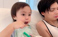 川崎希『好評なソファー♡』