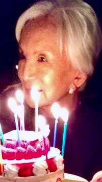 カルーセル麻紀『「82歳、何がめでたい」』