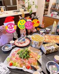 みきママ『杏ちゃんのお友達とクリスマスパーティーをしました〜!!』