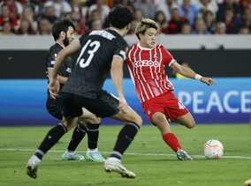 堂安律の”2人抜きカットイン弾”が「EL週間ベストゴール」にノミネート! 選りすぐりの5ゴールに「ハイレベルすぎて笑うわ」の声