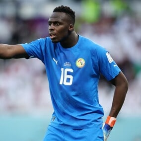 セネガルが３発完勝！ 守護神の好守連発も。開催国カタールは今大会初得点も及ばず【W杯A組】