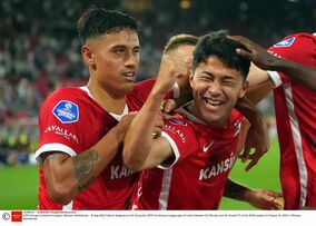 日本代表・菅原由勢が復帰戦でいきなり｢アシスト｣! 藤本寛也＆新井瑞希との日本人対決を制しAZのジル・ヴィセンテとの第１戦勝利に貢献! ダメ押し弾お膳立ての｢高速クロス｣