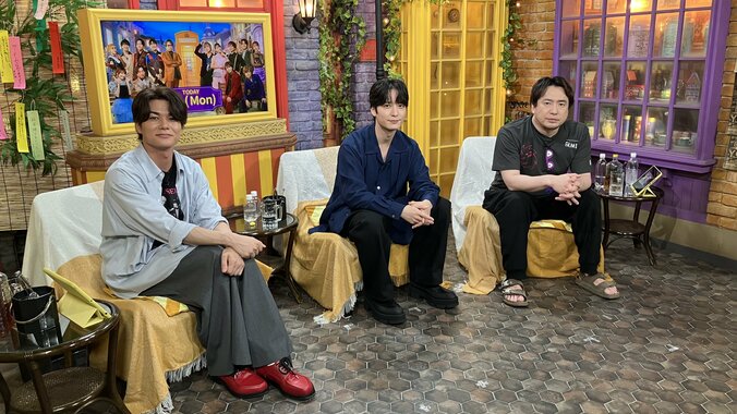 【写真・画像】あがったら即負け！？安元洋貴＆八代拓＆梅原裕一郎が“逆”ババ抜き対決！まさかの結末に安元洋貴＆八代拓大爆笑　1枚目