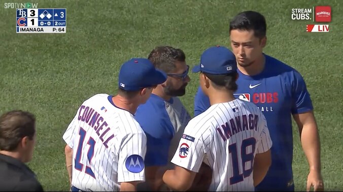 今永昇太、“予想外の”スクイズに「足を滑らせたよね？」 指揮官とトレーナーが駆けつけ一時騒然も「焦んなくてよかった」 4枚目