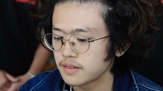 【写真・画像】「髪の毛抜けてるよ？」 “スチールウールヘア”とイジられた19歳大学生 大胆イメチェンを決意　1枚目