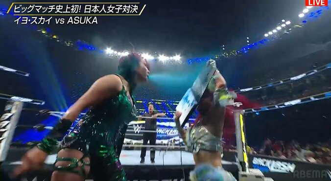 「日本のプロレスを見せた」“史上初”の日本人女子対決にファン感涙 因縁と愛憎の末に涙のハグ＆キスで電撃和解 3枚目