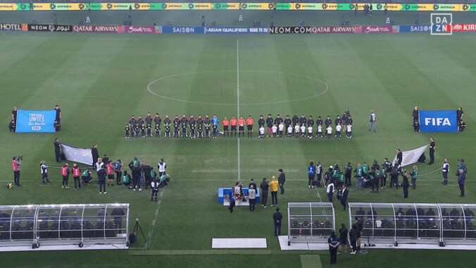 「どんな対応しとる…」日本代表、“90分の痛恨失点”にファン落胆「瀬古が焦って飛び込みすぎ」「いくら２軍でも…」「後ろガラ空きやん…」オーストラリア戦で今予選初黒星 5枚目