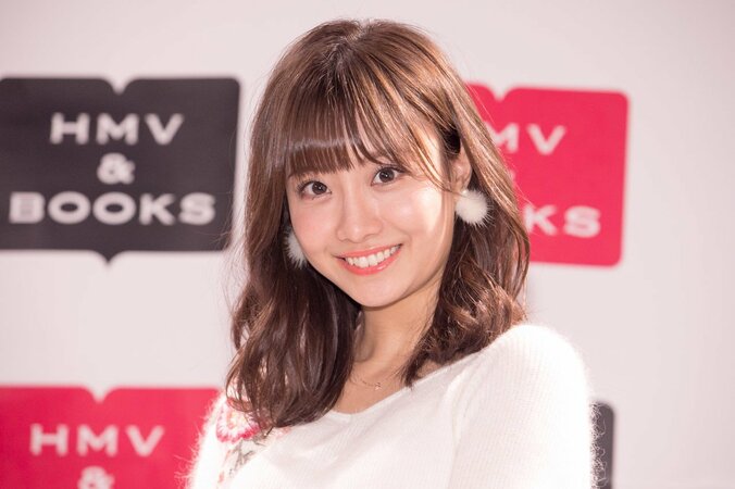 フリーアナウンサー柴田阿弥、ファンへの感謝の気持ち込めた初写真集は「150点！」の仕上がり 1枚目