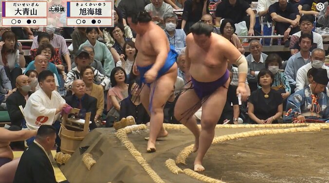 「余計に目立つ」親方の背後に有名俳優 出で立ちが話題 「いつものイケメンが居る」ネットざわめき 4枚目