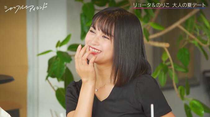 夜のプールで「チューしていい？」 イケメンYouTuber、小悪魔女子のアタックに本音「あれは完全にのめりこまされたね」『シャッフルアイランド Season2』 3枚目