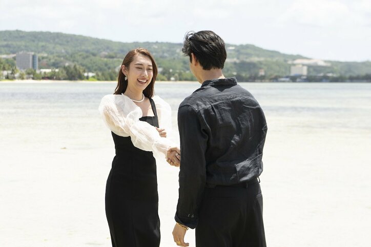 高身長のスタイル抜群美女、ハンサムガイとカップル成立「日本に帰っても一緒に」『シャッフルアイランド Season2』 