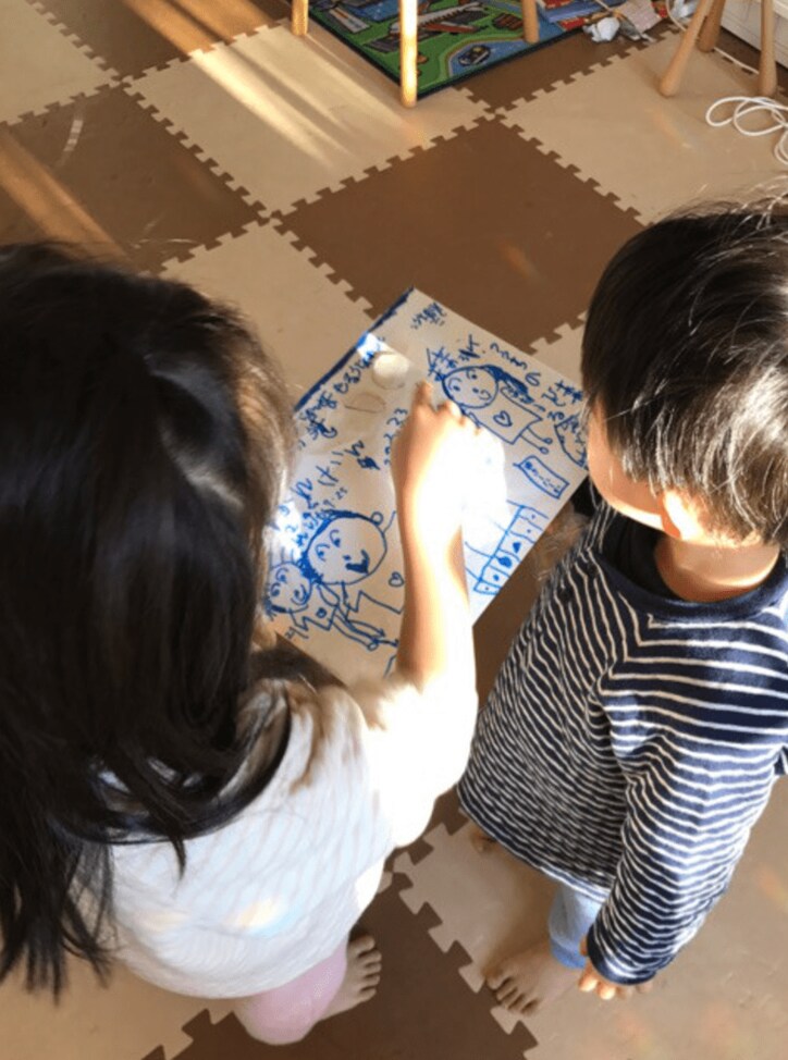 市川海老蔵の長女、家族４人の絵を描く　小林麻央の復活に確信