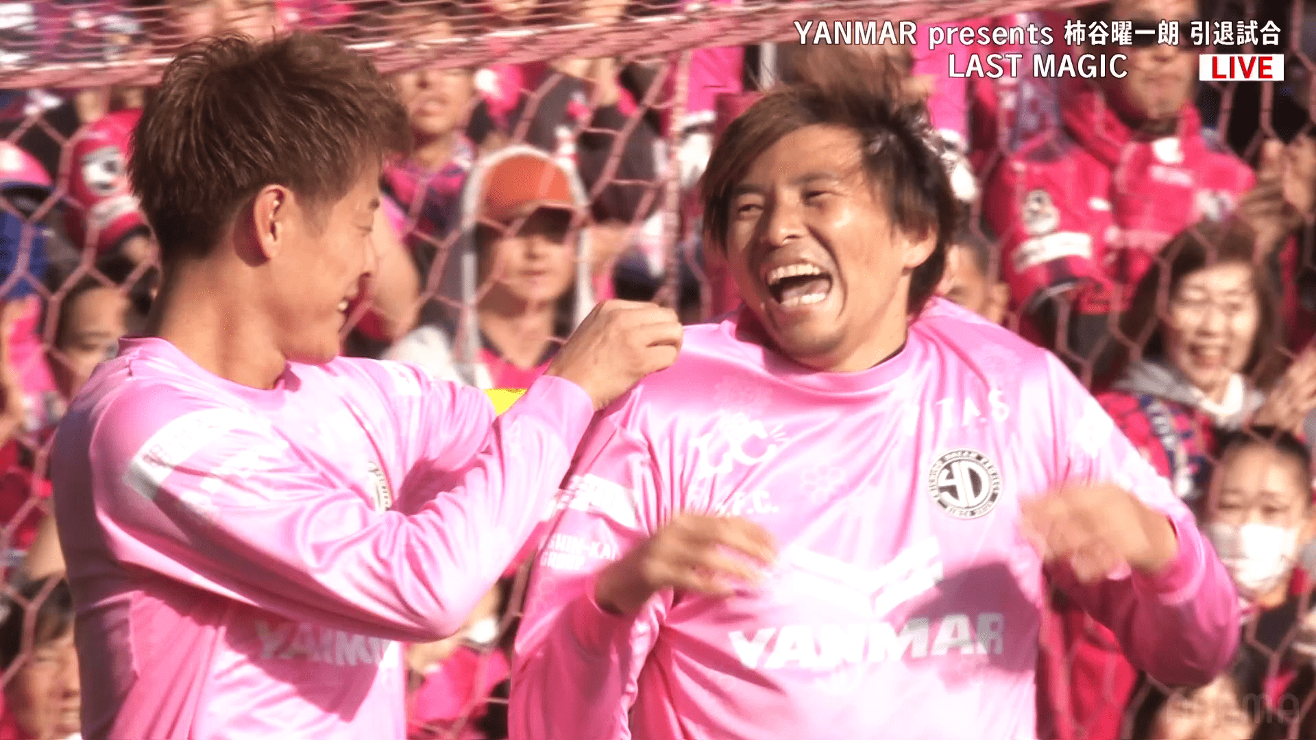 柿谷曜一朗(左)と乾貴士(右)