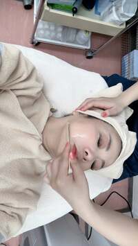 ハイヒールモモコ『ちょい痛いけど我慢』