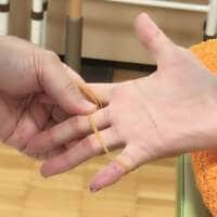 小柳ルミ子『くっつけー‼️小指‼️』