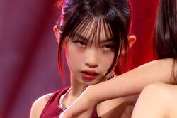 13歳とは思えぬカリスマ性！ 日本人練習生、脚を大きく広げながらの激しいダンスとラップに審査員が口あんぐり「全てを掌握していました」強烈な印象を残す