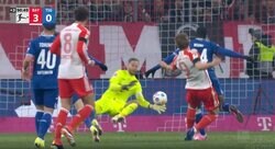 「世界最強」「バケモノすぎる…」 GKの手を弾き飛ばす！神ターン→超強烈シュートが炸裂した瞬間　16試合で22得点！王者バイエルンの頼れるエースFWのエグすぎる一撃