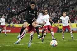 激しい撃ち合いになるか？「絶対的キング」鎌田大地のゴールに絡む活躍に期待！ フランクフルト、CL出場権争いを繰り広げる4位フライブルクと勝ち点2差